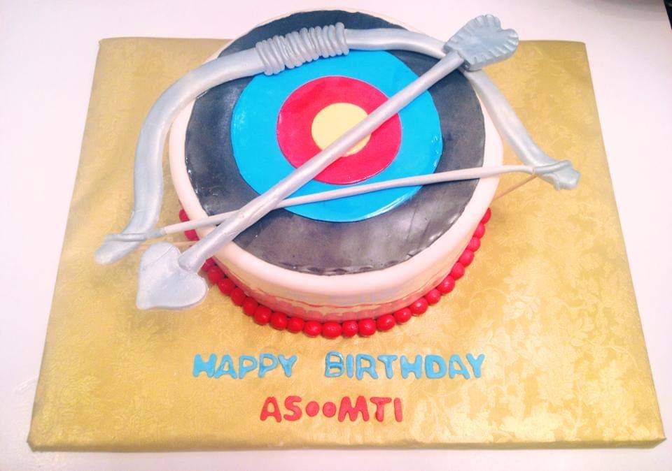 Bow and arrow cake