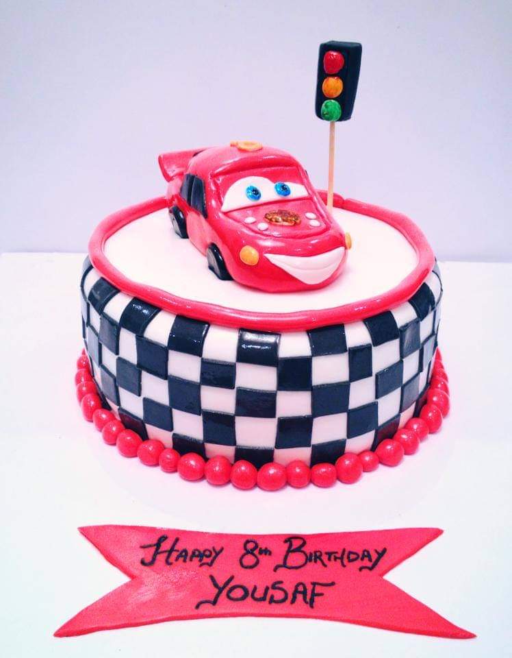 Lightning McQueen cake